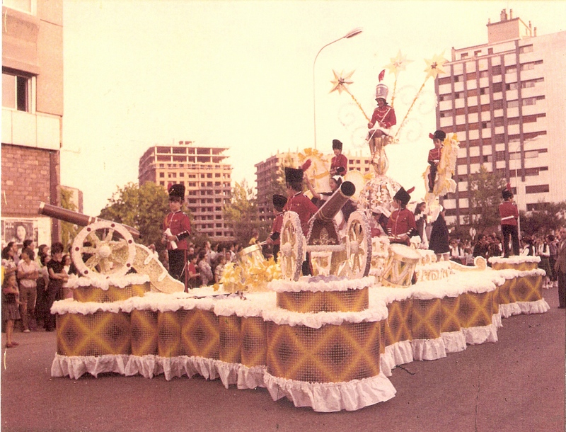 1975 ‘’SOLDADITOS DE PLOMO’’ PEÑA RINCON DE CASTILLA (1º PREMIO)